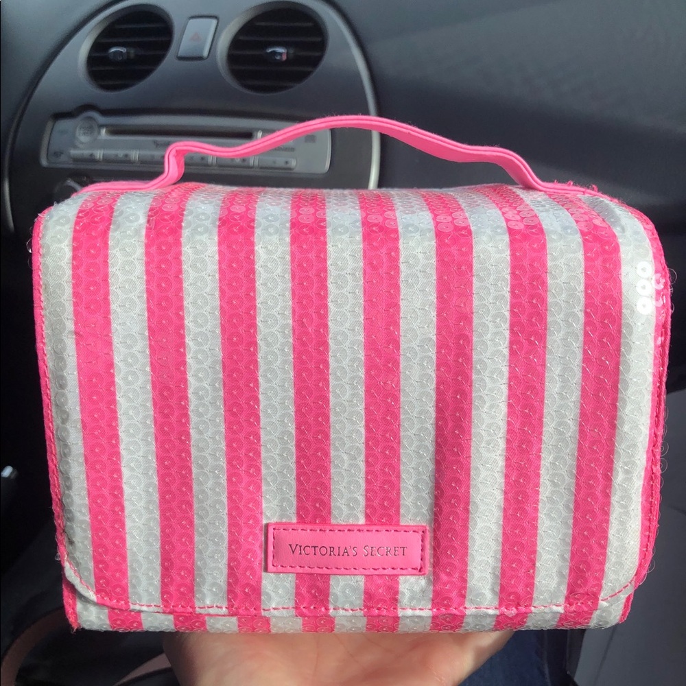 VS makeup bag bundle. Make An Offer!!!